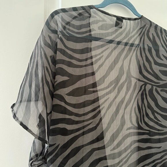 Betsey Johnson Gray Black Zebra Print Sheer Short Kimono OSFA Y2K Dark Boho - Picture 9 of 13